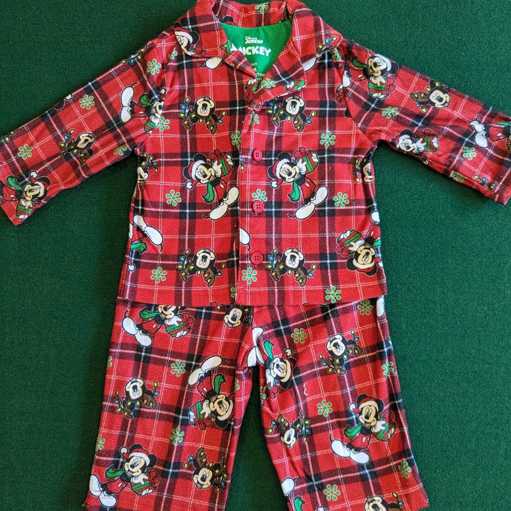 Disney Mickey Mouse Flannel 2 Piece Christmas Pajamas Size 12 Months 💙